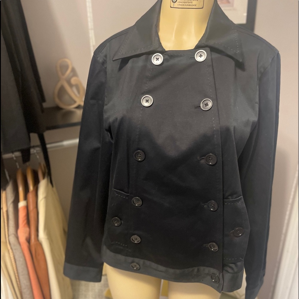 Gap Jacket Excellent Condition - image 3